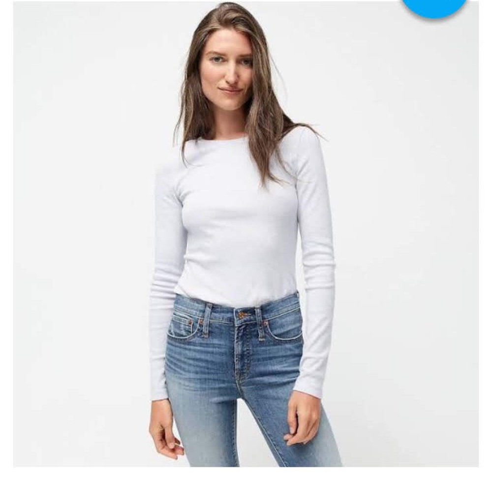 3/25🌼🌼Jcrew perfect fit long sleeve T shirt🌼